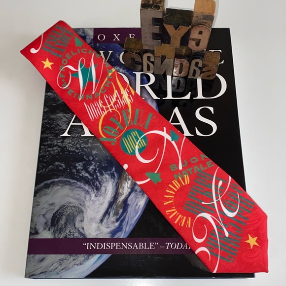 🆕🎄Vintage 1994 ORIGINAL RALPH MARLIN Men’s “Christmas Around the World🌎” Tie - Picture 3 of 12
